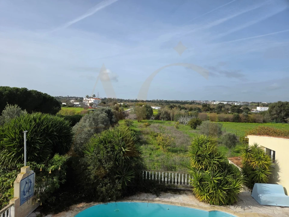 Moradia T5 para Venda em Moncarapacho e Fuseta Foto 3