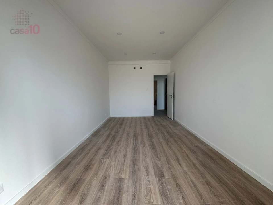 Apartamento T1 para Venda em Alcochete Foto 5