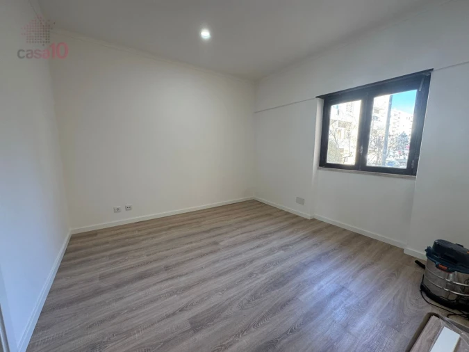 Apartamento T1 para Venda em Alcochete Foto 9