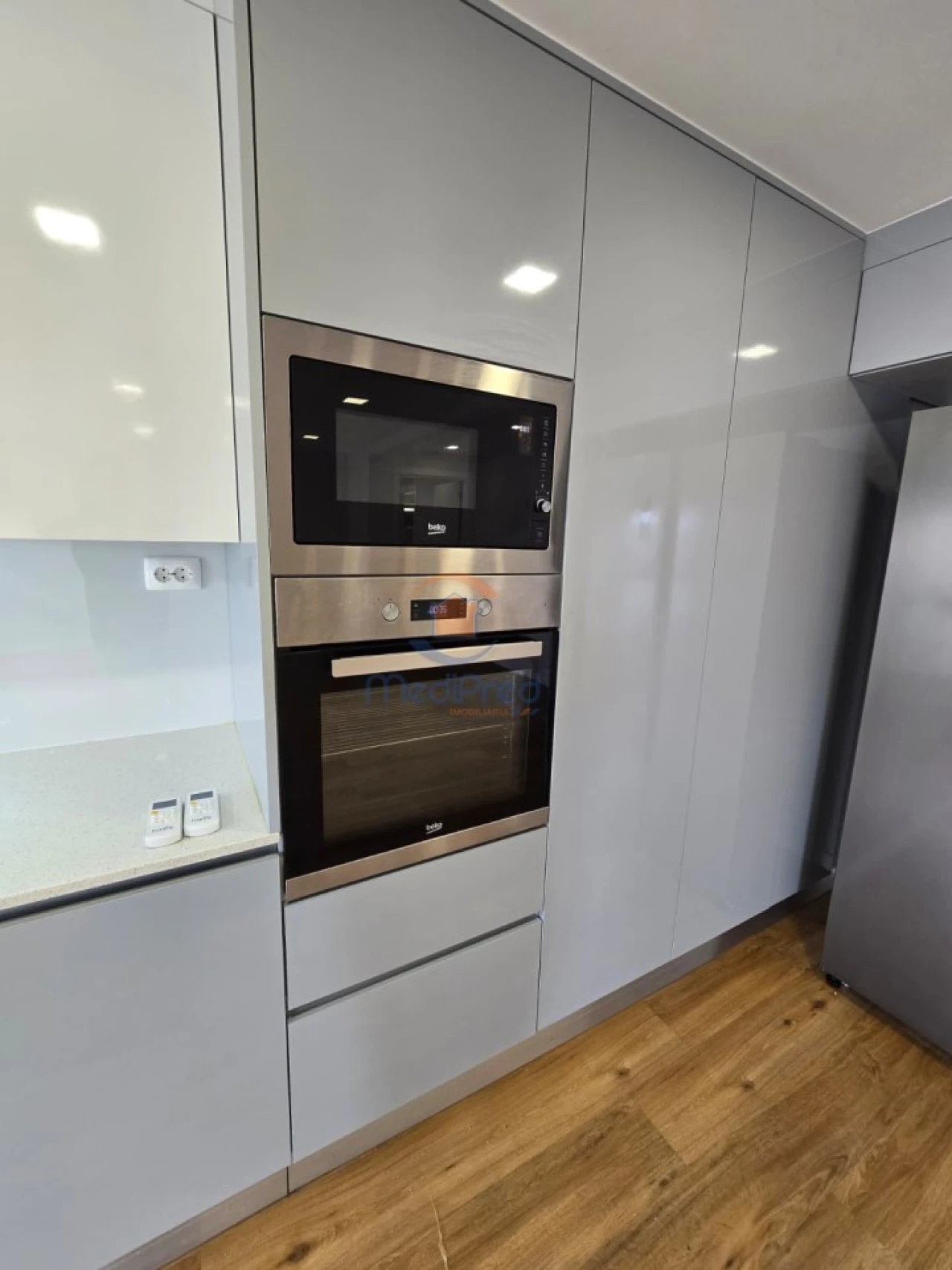 Apartamento T2 para Venda em Pontinha e Famões Foto 8