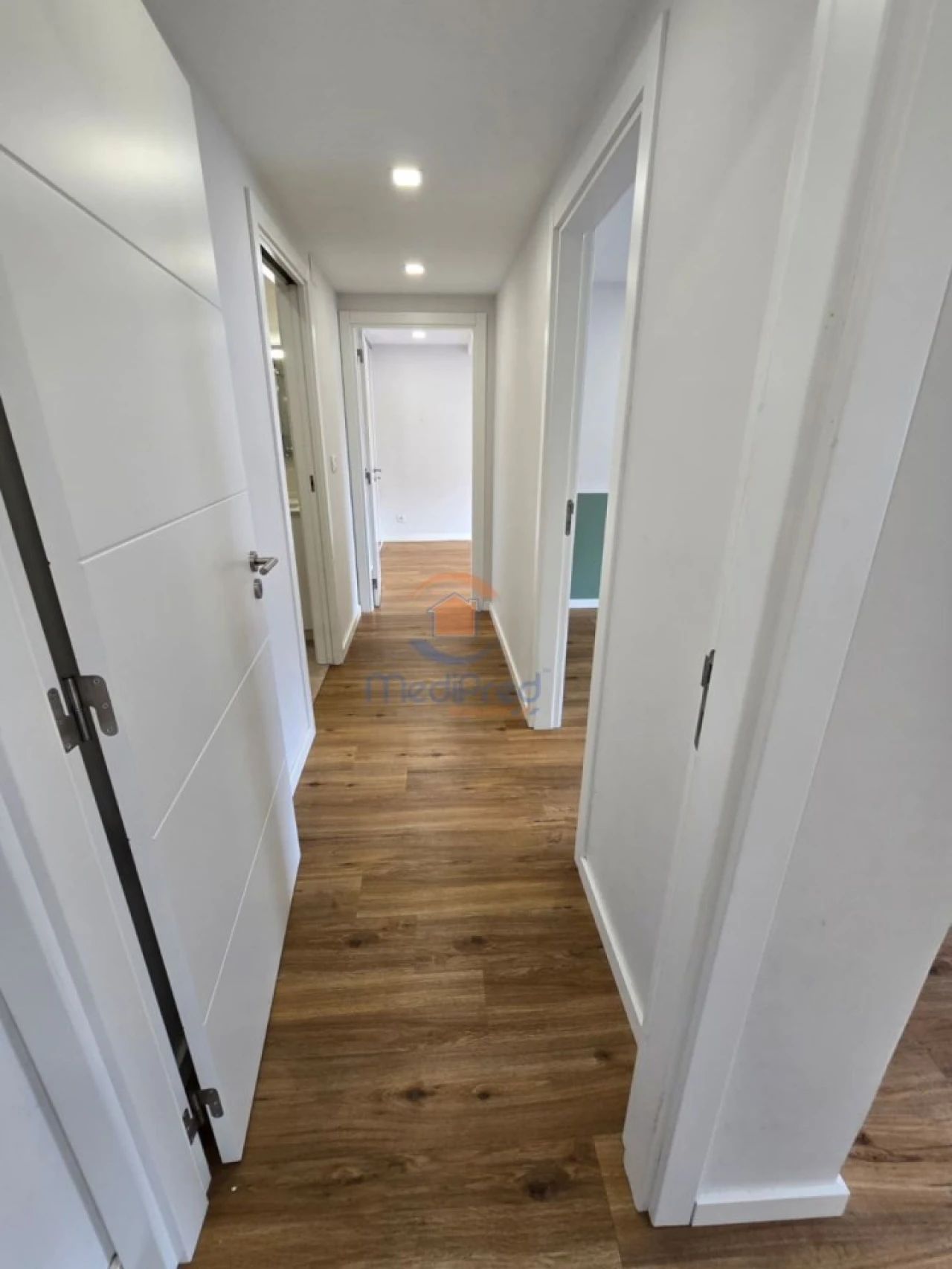 Apartamento T2 para Venda em Pontinha e Famões Foto 15