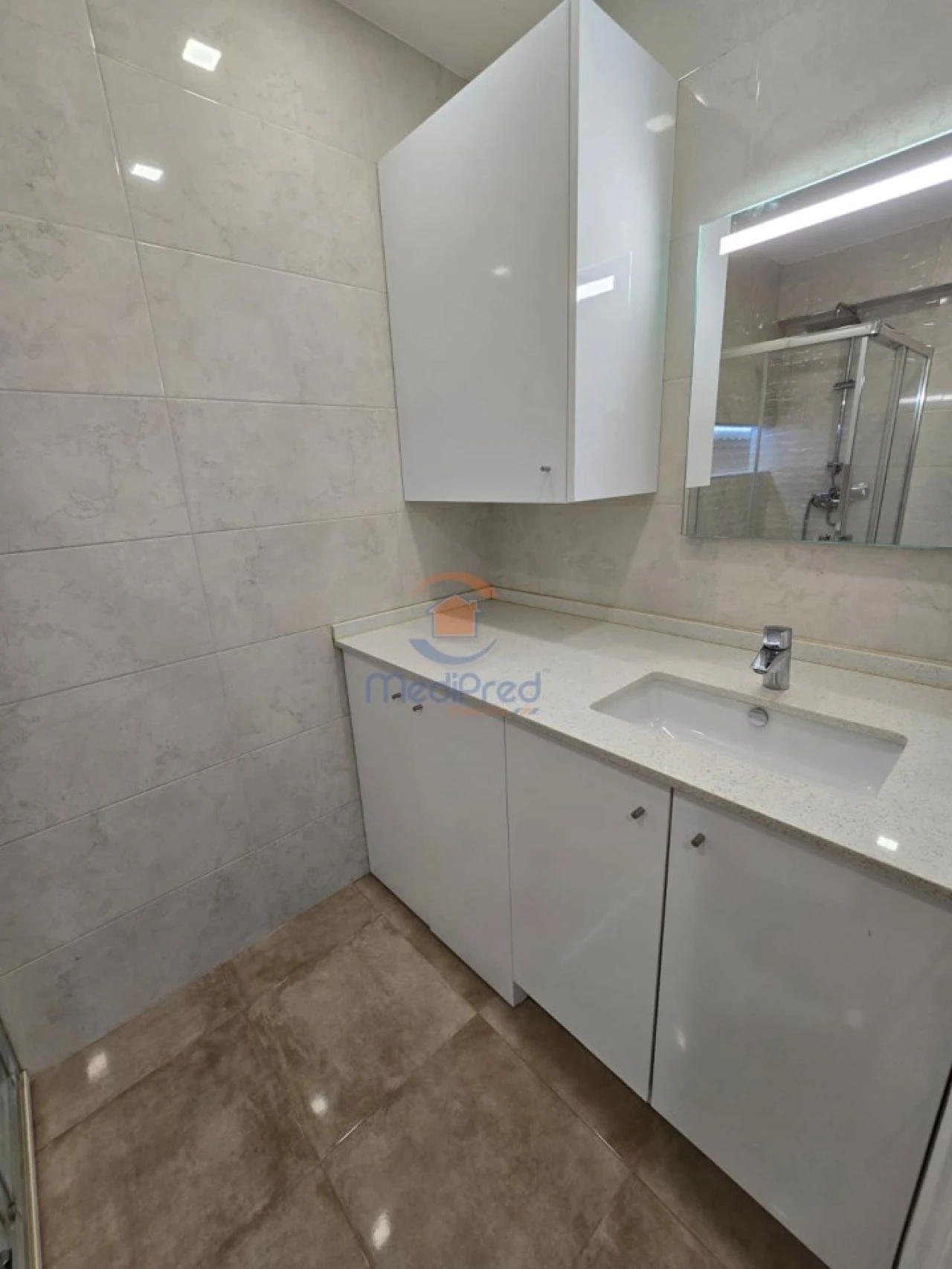 Apartamento T2 para Venda em Pontinha e Famões Foto 28