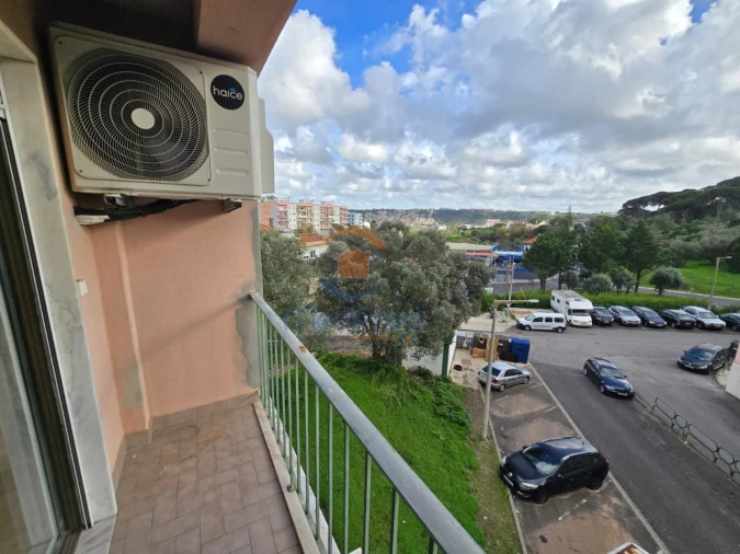 Apartamento T2 para Venda em Pontinha e Famões Foto 18