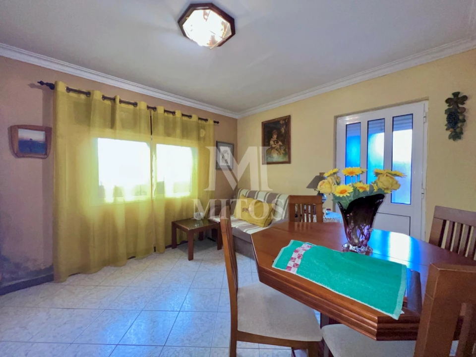 Moradia T2 para Venda em Areosa Foto 1