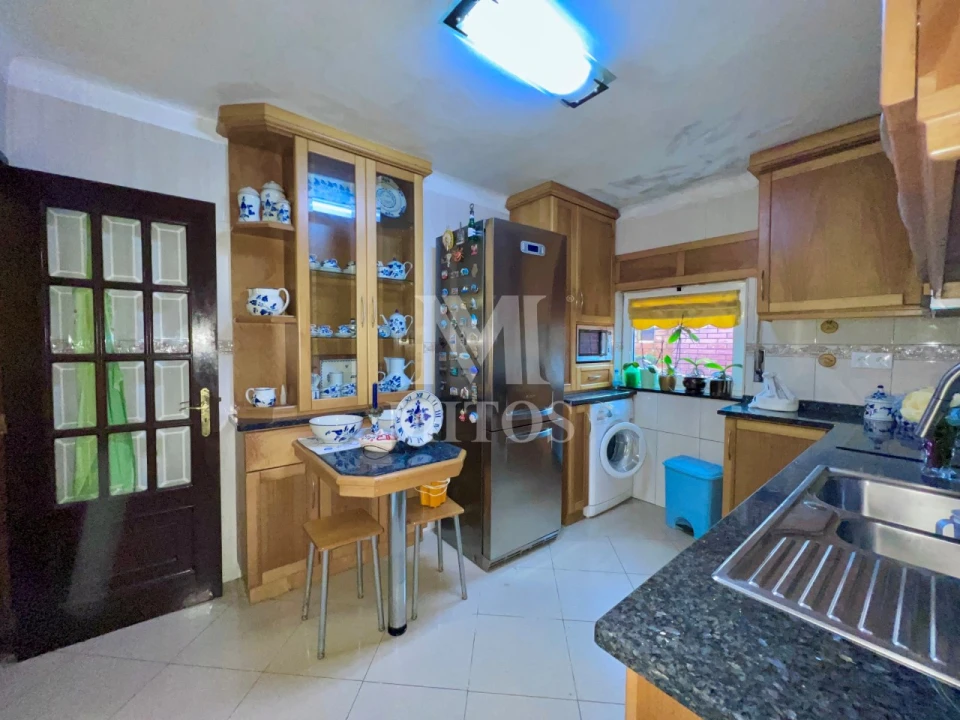 Moradia T2 para Venda em Areosa Foto 4