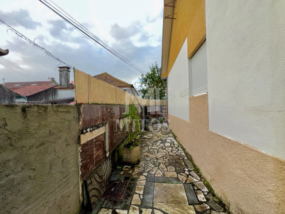 Moradia T2 para Venda em Areosa Foto 17