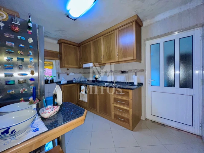 Moradia T2 para Venda em Areosa Foto 5