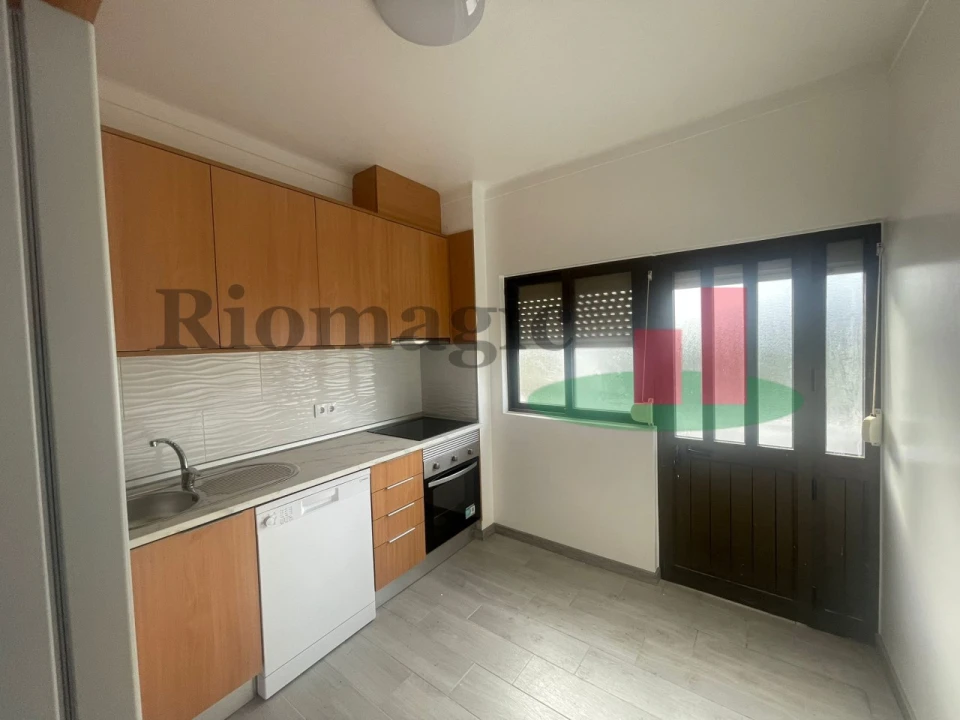 Moradia T2 para Venda em Rio Maior Foto 2