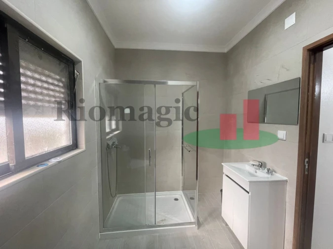 Moradia T2 para Venda em Rio Maior Foto 9