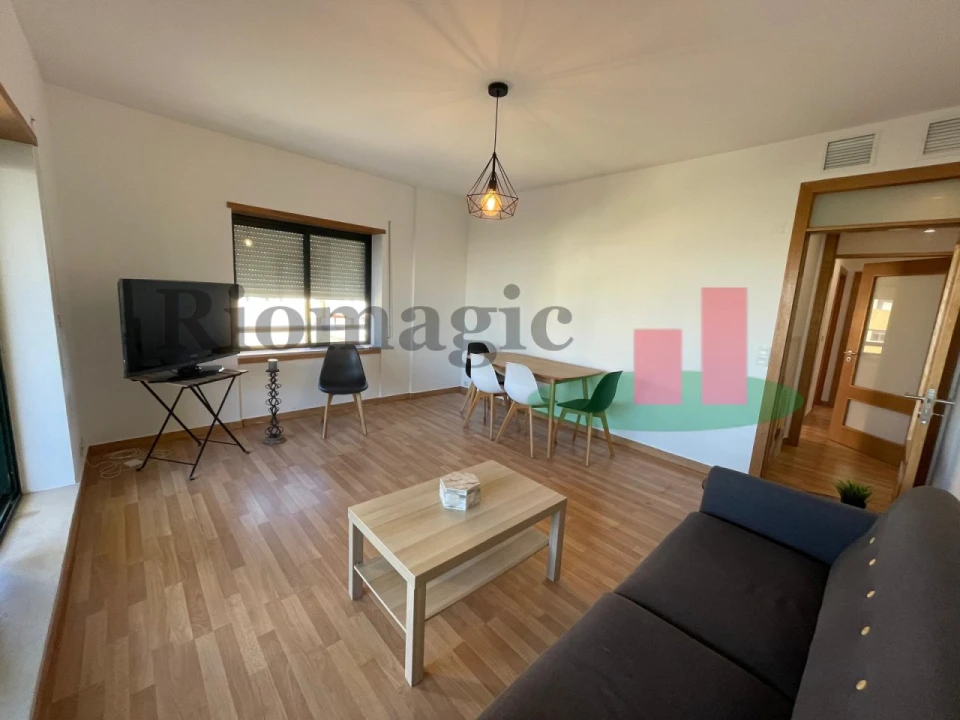 Apartamento T3 para Arrendamento em Parque das Nações Foto 2