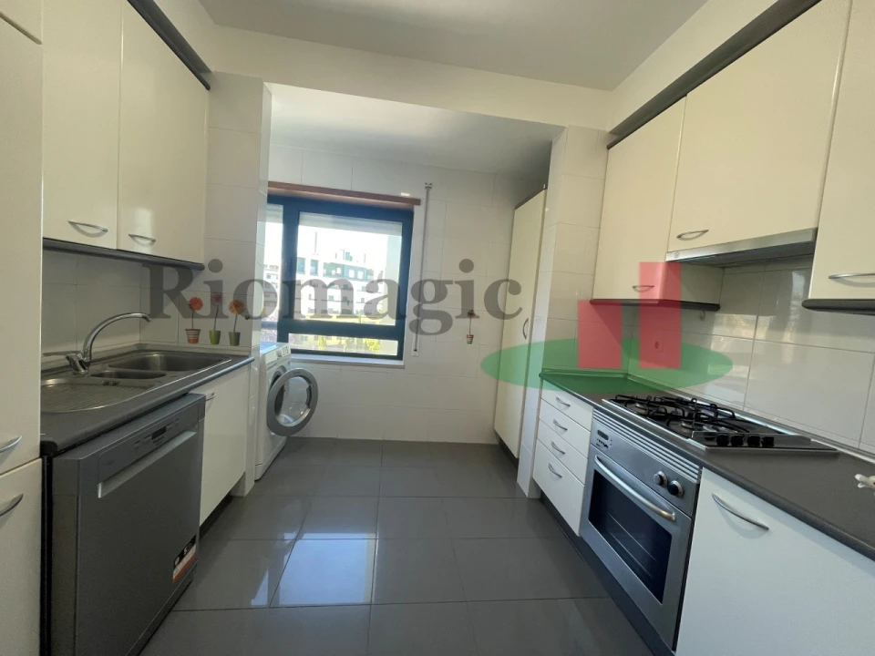 Apartamento T3 para Arrendamento em Parque das Nações Foto 22