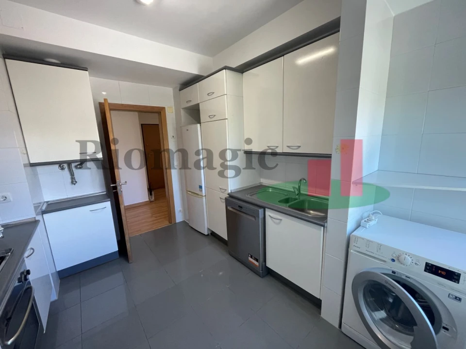 Apartamento T3 para Arrendamento em Parque das Nações Foto 23