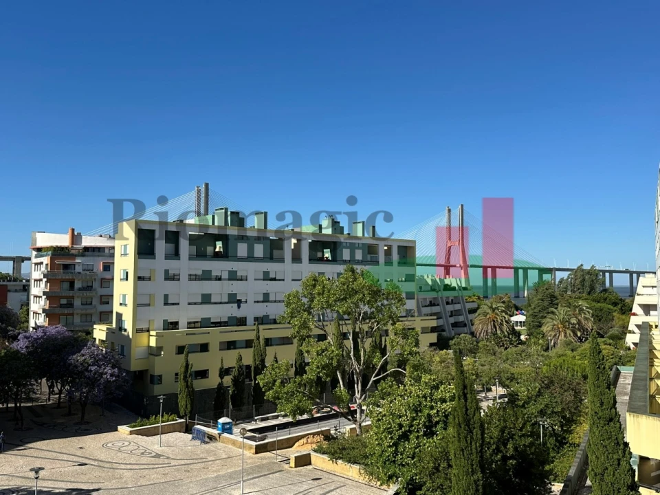 Apartamento T3 para Arrendamento em Parque das Nações Foto 1