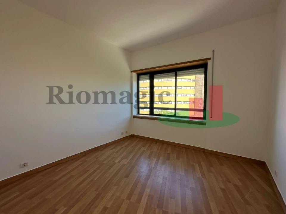 Apartamento T3 para Arrendamento em Parque das Nações Foto 10