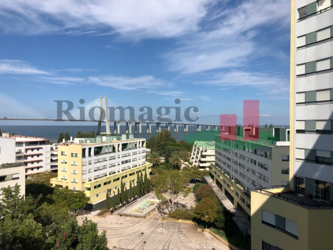 Apartamento T2 para Arrendamento em Parque das Nações Foto 2