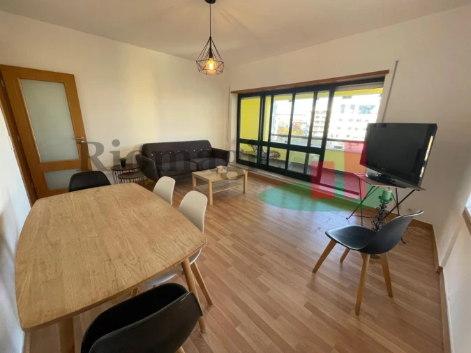 Apartamento T3 para Arrendamento em Parque das Nações