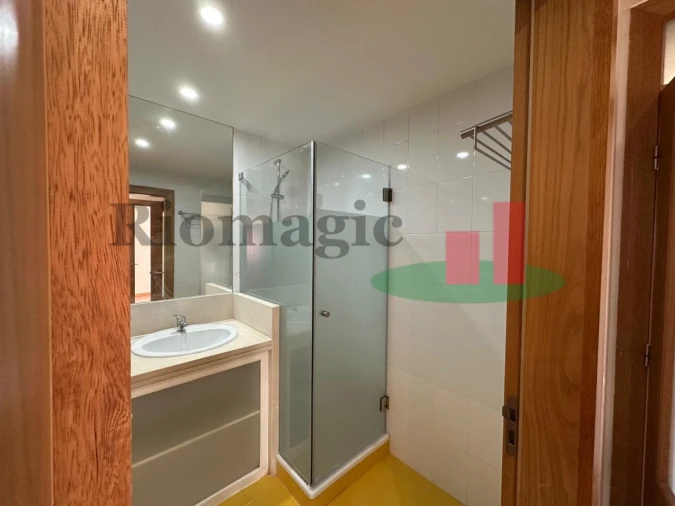 Apartamento T3 para Arrendamento em Parque das Nações Foto 18