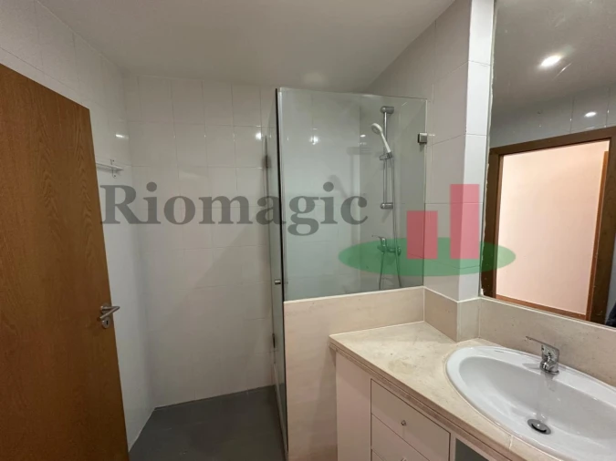 Apartamento T3 para Arrendamento em Parque das Nações Foto 19