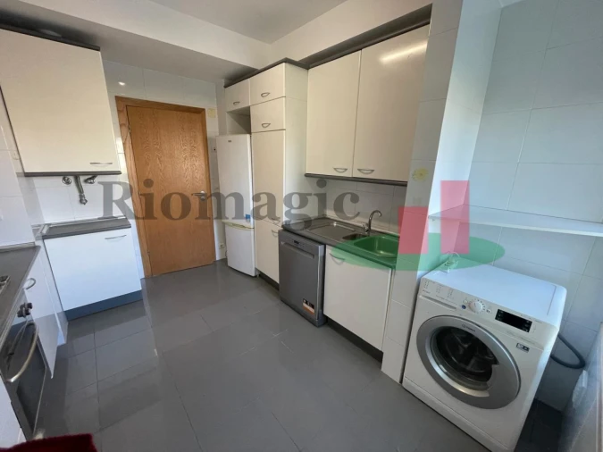 Apartamento T3 para Arrendamento em Parque das Nações Foto 23