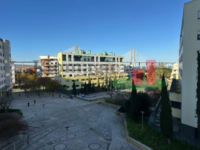 Apartamento T3 para Arrendamento em Parque das Nações Foto 26