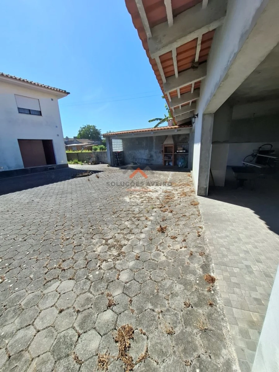 Moradia T3 para Venda em Oliveirinha Foto 90