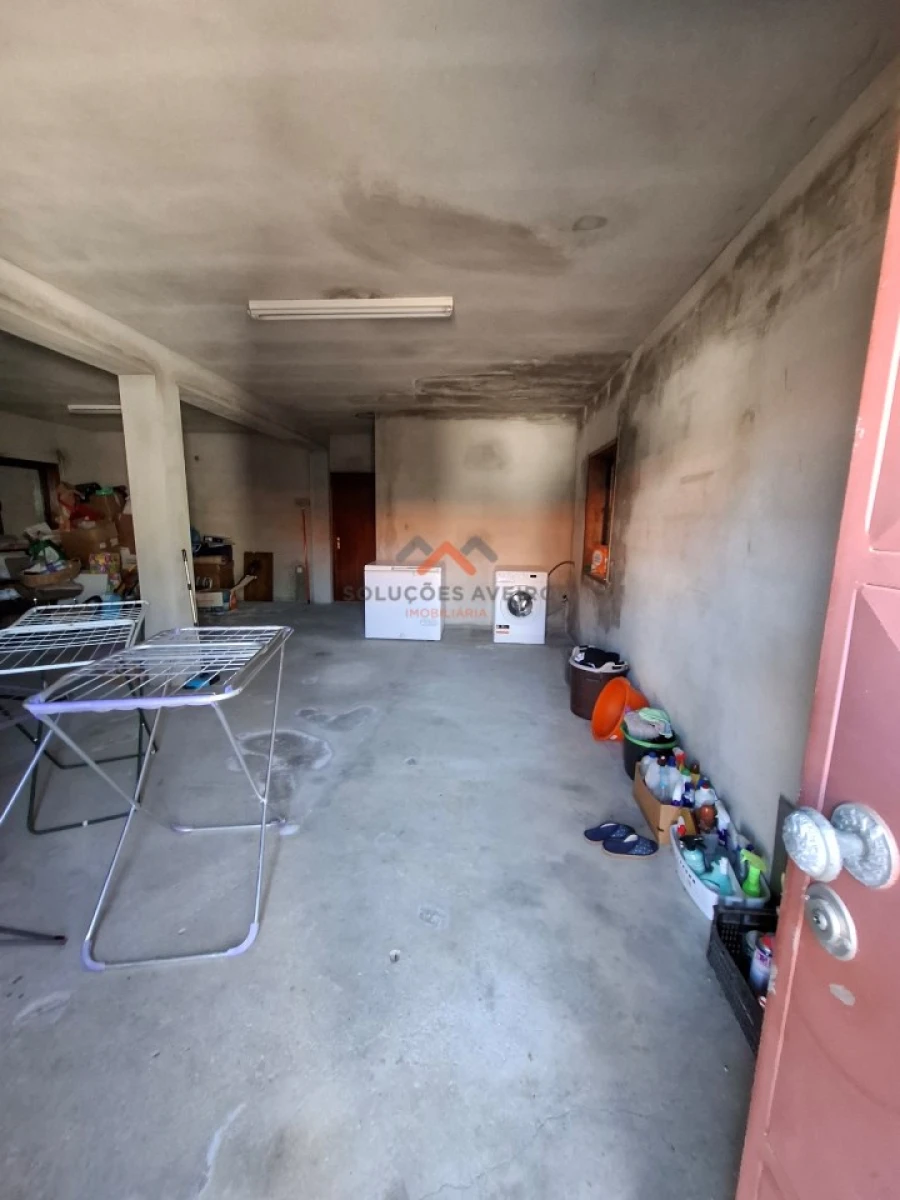 Moradia T3 para Venda em Oliveirinha Foto 97