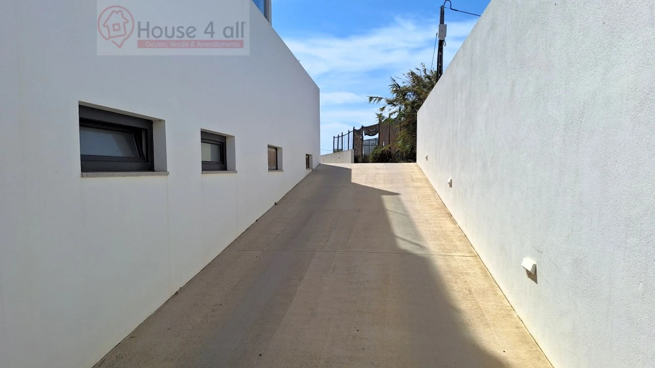 Apartamento T2 para Venda em Atouguia da Baleia Foto 18