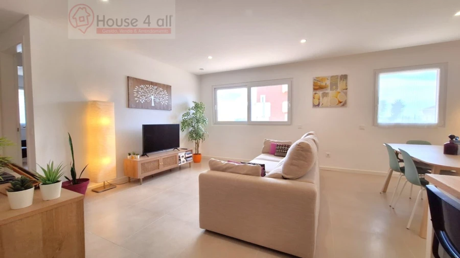 Apartamento T2 para Venda em Atouguia da Baleia Foto 8