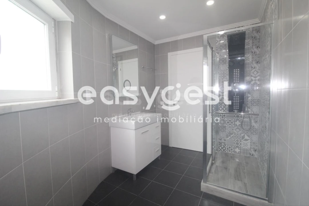 Moradia T4 para Venda em Ericeira Foto 10