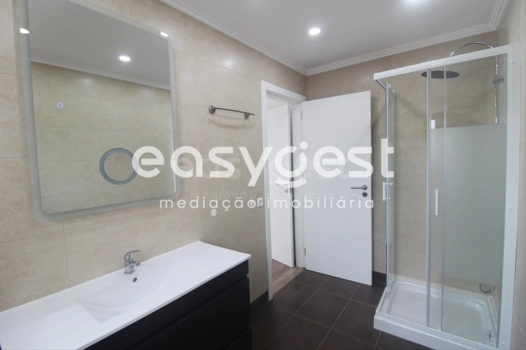 Moradia T4 para Venda em Ericeira Foto 13