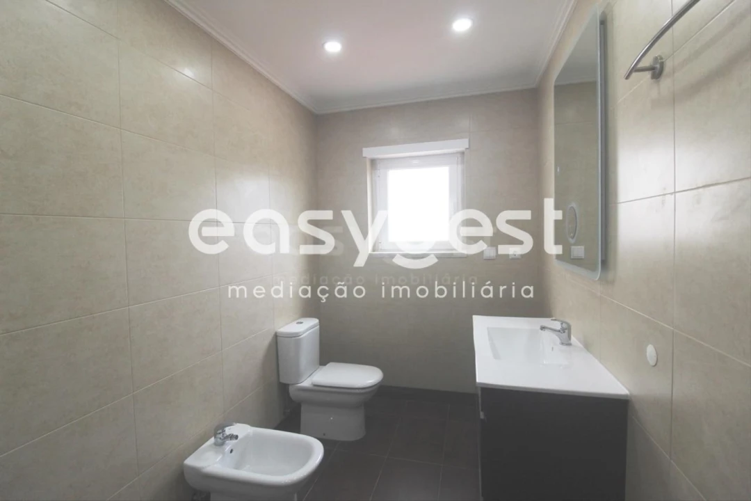 Moradia T4 para Venda em Ericeira Foto 14