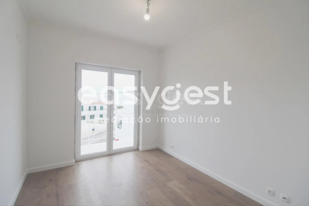 Moradia T4 para Venda em Ericeira Foto 16