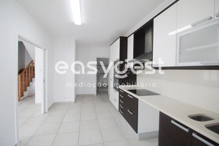 Moradia T4 para Venda em Ericeira Foto 6