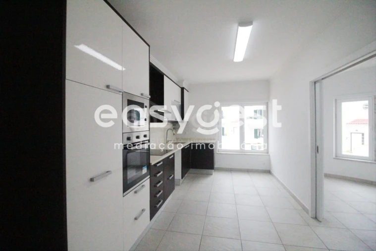 Moradia T4 para Venda em Ericeira Foto 9