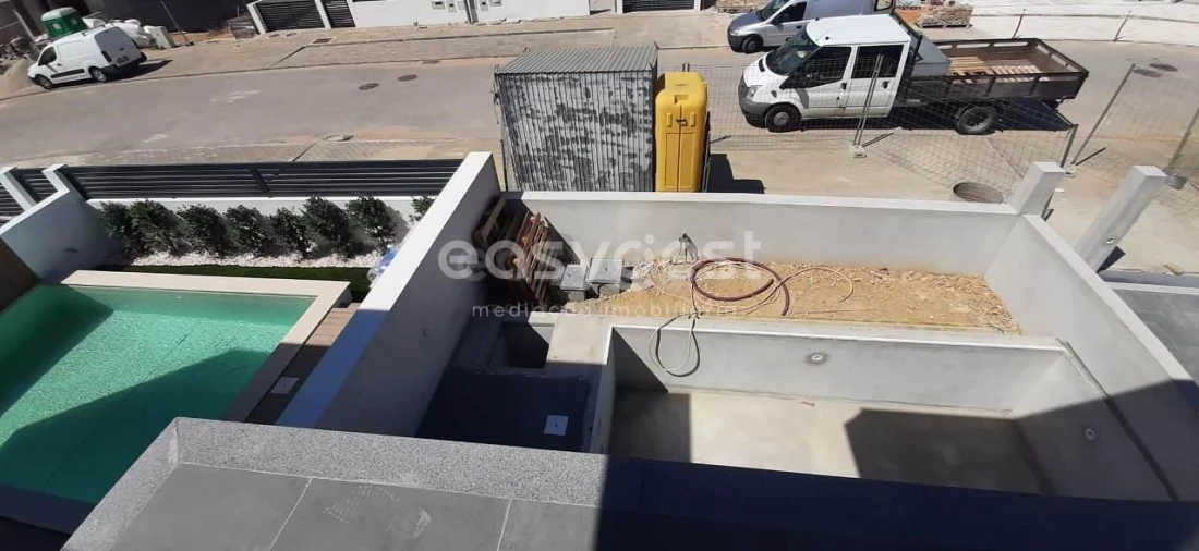 Moradia T4 para Venda em Ericeira Foto 3