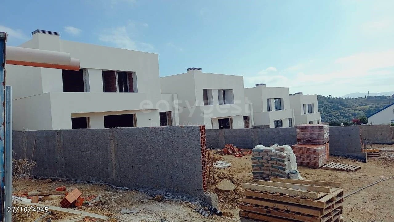 Moradia T4 para Venda em Mafra Foto 3