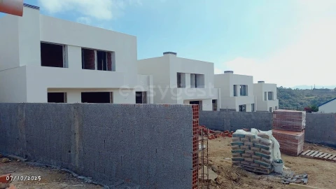 Moradia T4 para Venda em Mafra