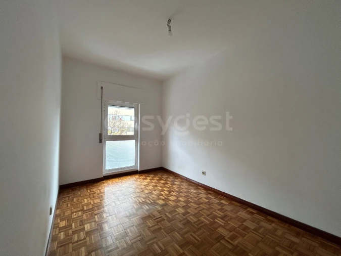 Apartamento T3 para Venda em Carnide Foto 16