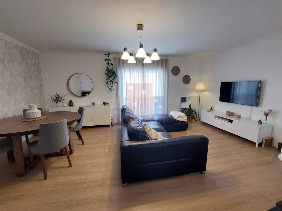 Apartamento T3 para Venda em Caldas da Rainha - Santo Onofre e Serra do Bouro Foto 2