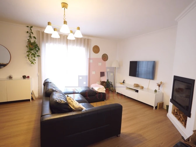 Apartamento T3 para Venda em Caldas da Rainha - Santo Onofre e Serra do Bouro Foto 1