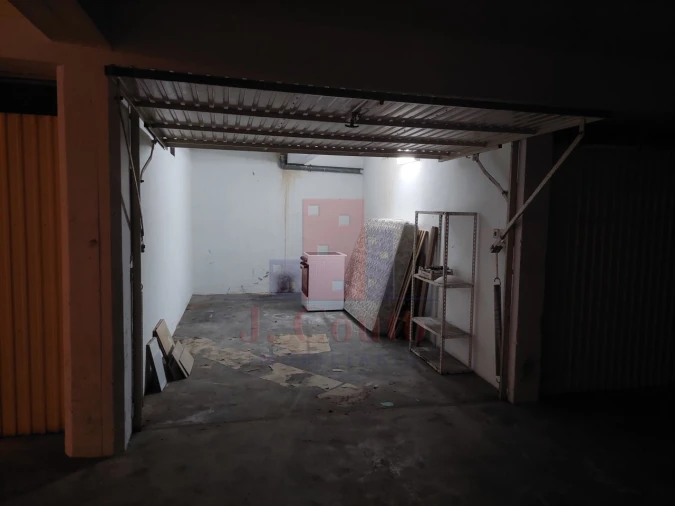 Garagem para Arrendamento em Nossa Senhora do Pópulo, Coto e São Gregório Foto 2