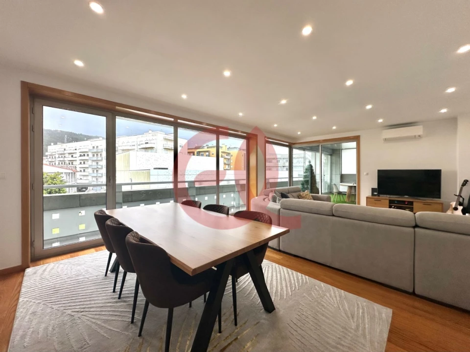 Apartamento T3 para Venda em Santa Maria Maior e Monserrate e Meadela Foto 1