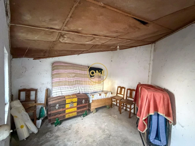 Moradia T2 para Venda em Santo Quintino Foto 14