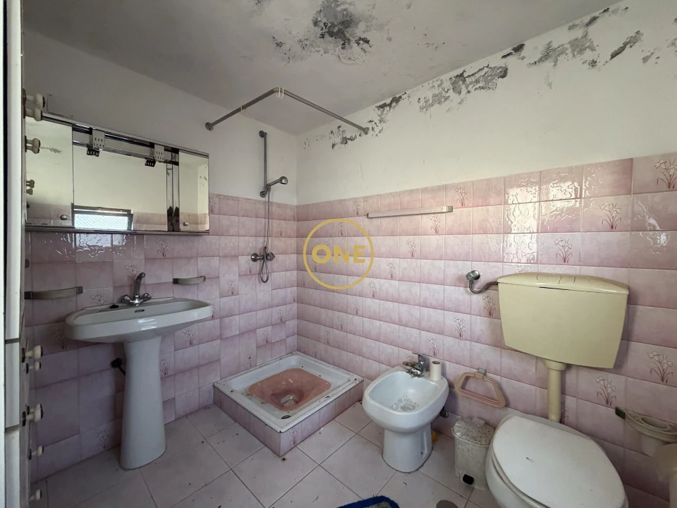 Moradia T2 para Venda em Santo Quintino Foto 17