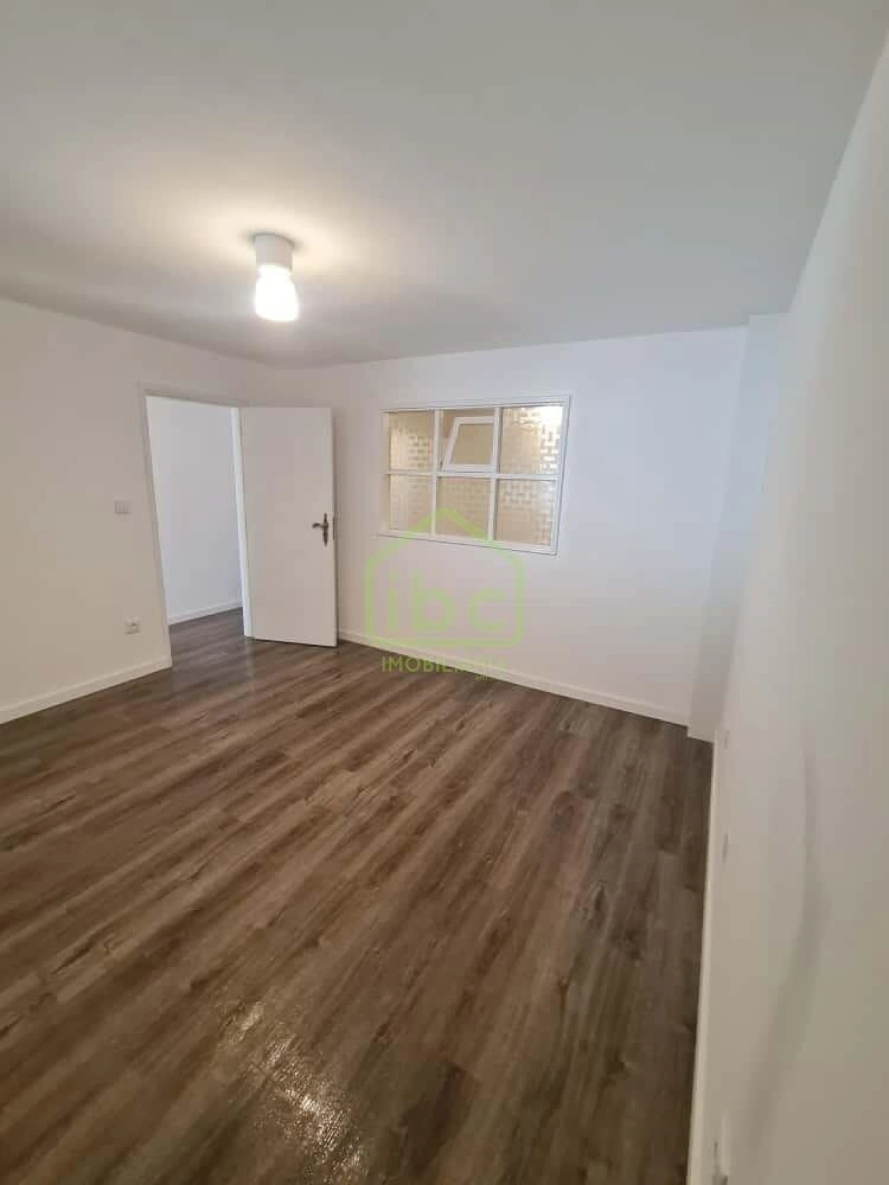 Moradia T5 para Venda em Azurara Foto 13