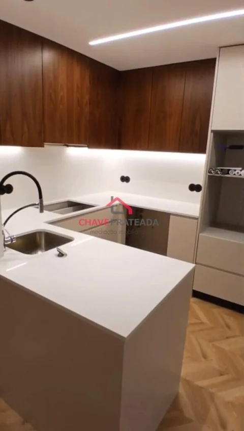 Apartamento T2 para Venda em Braga (Maximinos, Sé e Cividade)