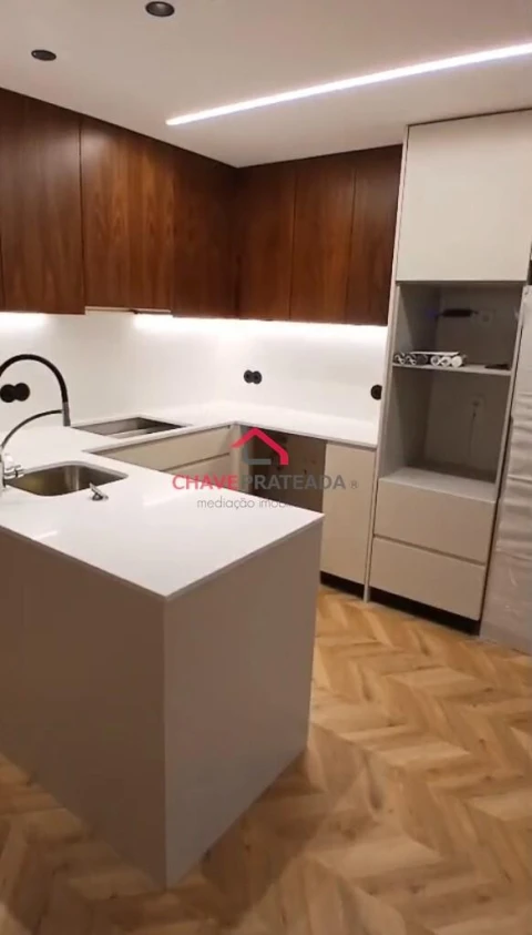 Apartamento T2 para Venda em Braga (Maximinos, Sé e Cividade)