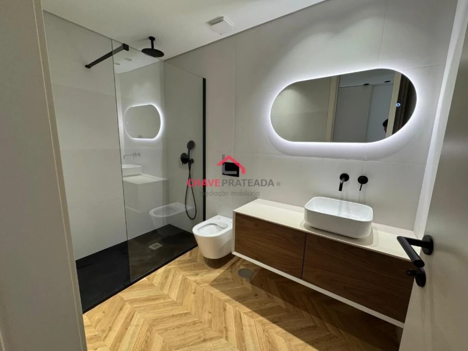 Apartamento T2 para Venda em Braga (Maximinos, Sé e Cividade) Foto 2