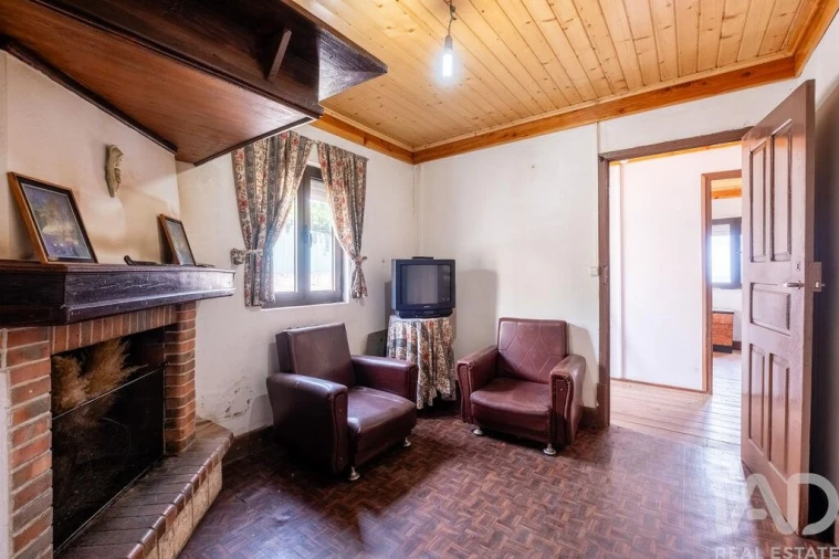 Moradia T5 para Venda em Trezoi Foto 14