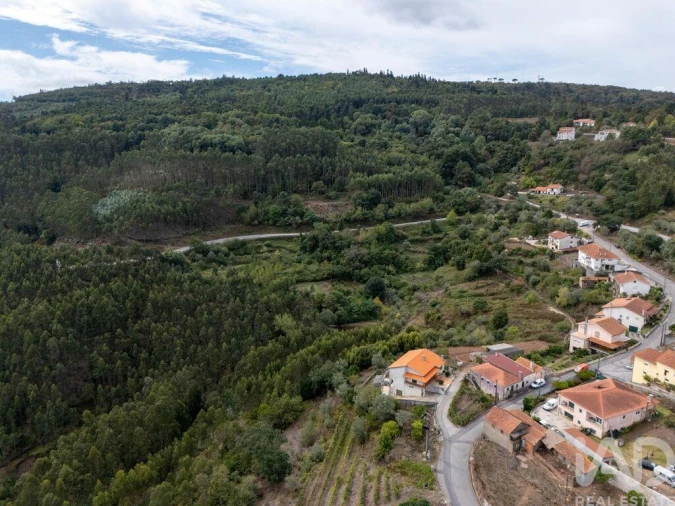 Moradia T5 para Venda em Trezoi Foto 6